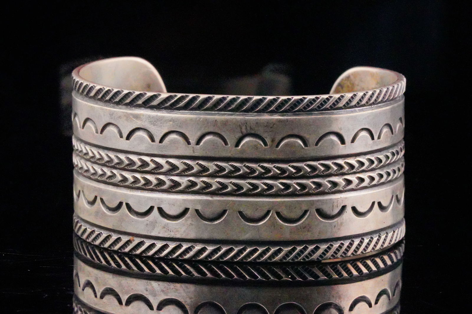 Native American Vintage Solid Sterling Silver Cuff (1 of 6)