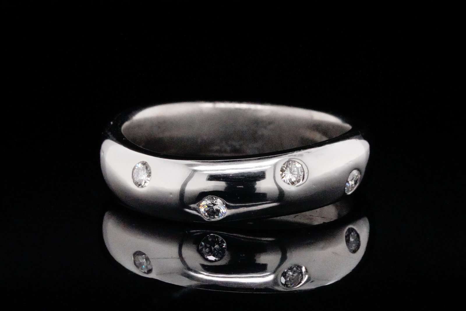Celine 0.13ctw VS1-VS2/F-G Diamond and Platinum Band (1 of 7)