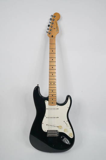 Guitars & Guitar Cases