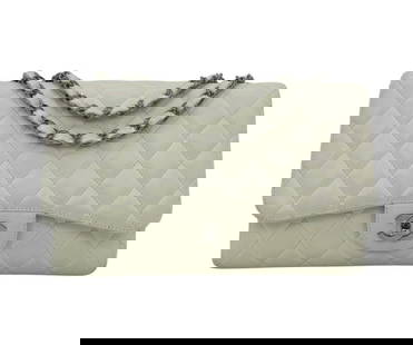 Chanel White Quilted Caviar Leather Jumbo Classic Single Flap: Chanel White Quilted Caviar Leather Jumbo Classic Single Flap Shoulder Bag W/Authenticity Card - GUARANTEED FREE SHIPPING WILL ARRIVE BEFORE CHRISTMAS IF PAYMENT RECEIVED WITHIN 48 HOURS. This Chanel