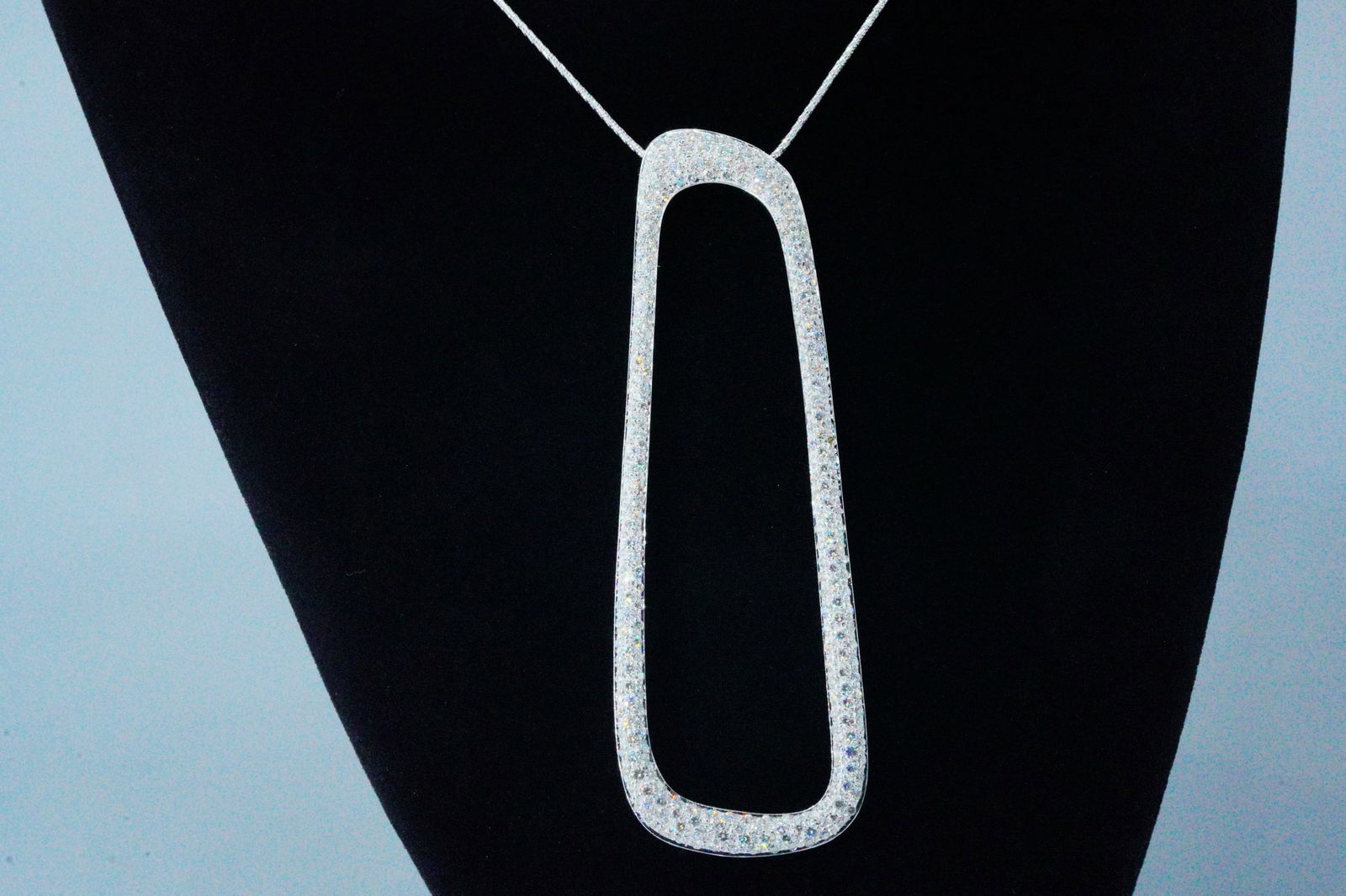 Antonini 3.25ctw Diamond and 18K Pendant on 14K Chain: Antonini 3.25ctw VS2-SI1/G-H Diamond and 18K White Gold Pendant on Italian 14K White Gold Chain - This beautiful pendant made by Antonini Milano is crafted in 18k white gold and embellished with appro