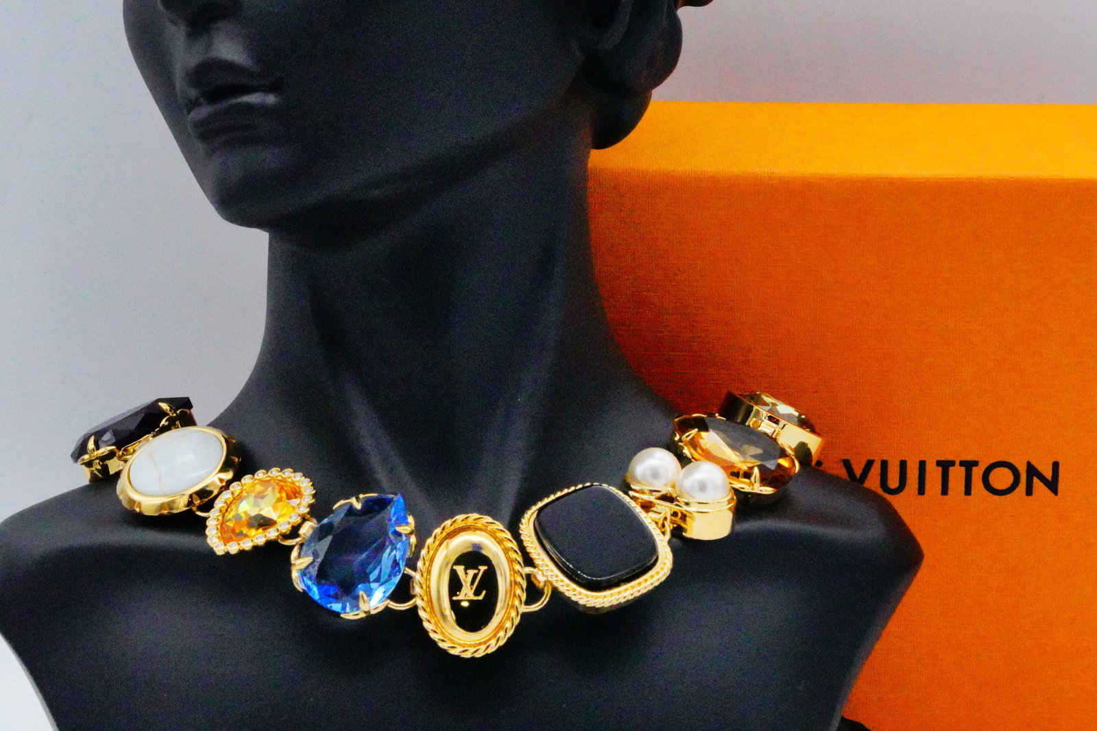 Louis Vuitton LV Heirloom Necklace (Sold Out) (1 of 7)
