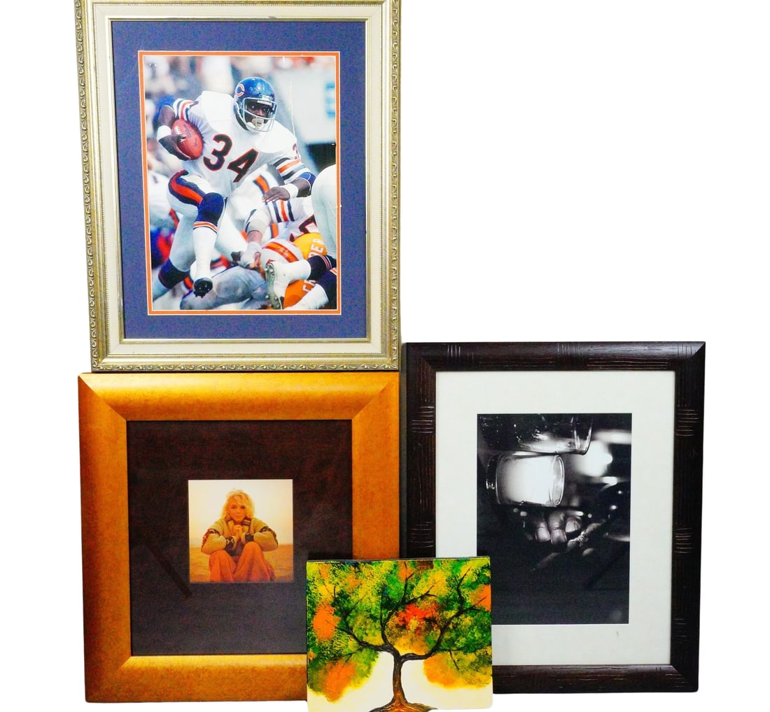 Richard Roundtree Lot of (4) Framed Wall Decor Pieces (1 of 13)