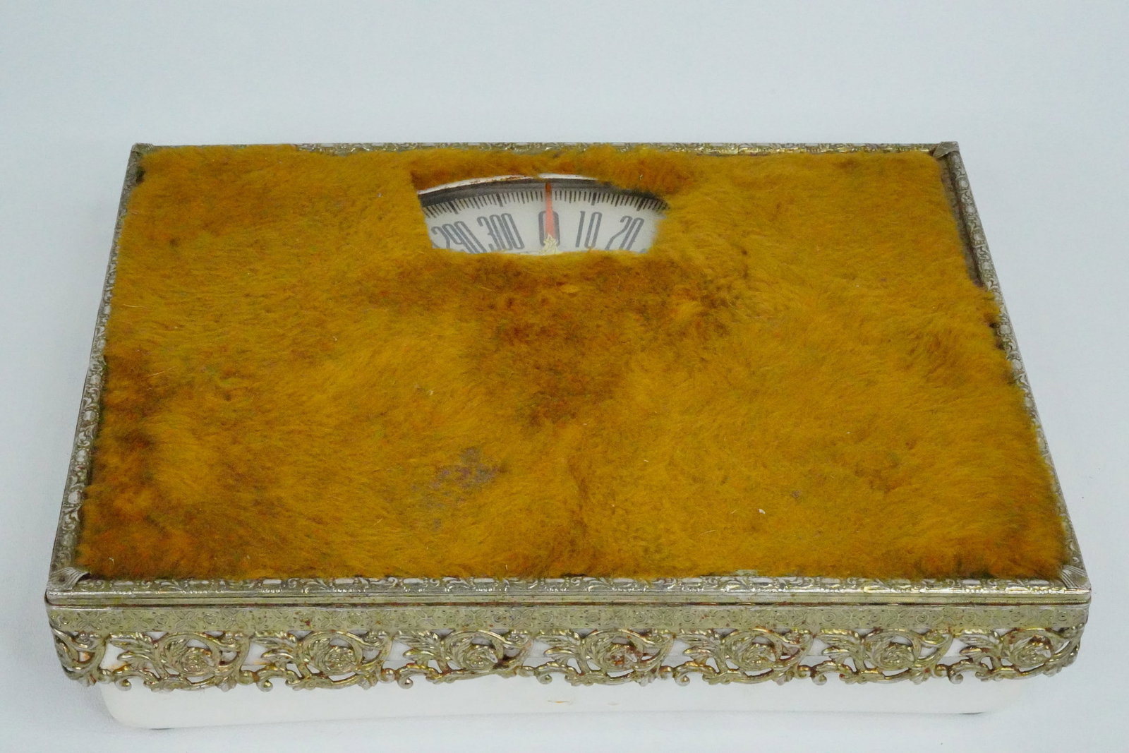 Elvis Presley Bathroom Scale From Hillcrest Road Home (1 of 5)