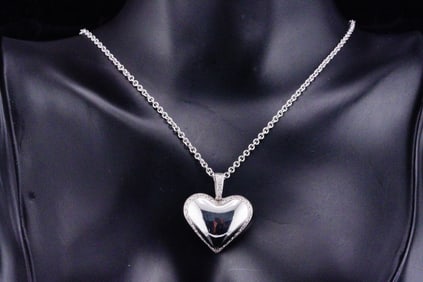 14K White Gold and 0.25ctw Diamond 15" Heart Necklace