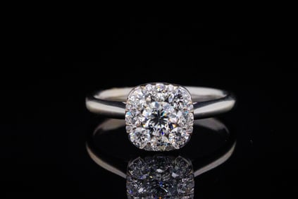 14K White Gold and 0.75ctw SI1-SI2/G-H Diamond Ring