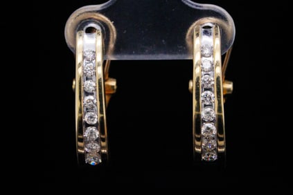 10K Yellow/White Gold and 0.60ctw Diamond 0.90" Earrings