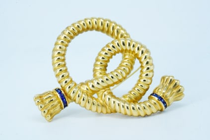 Angela Cummings 0.50ctw Sapphire 18K Rope Knot Brooch