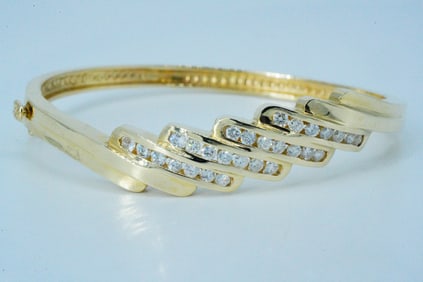 1.50ctw SI1-SI2/G-H Diamond and 14K Yellow Gold Bracelet