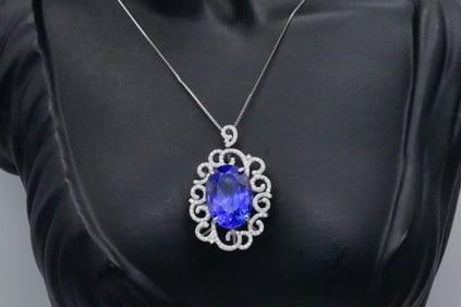 27.75ct Tanzanite, 1.15ctw Diamond & Platinum Necklace