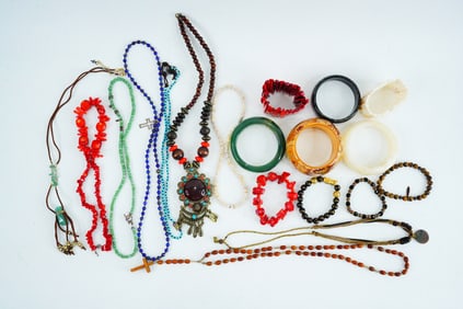 Richard Roundtree Lot of Beaded Stone and Costume Jewelry