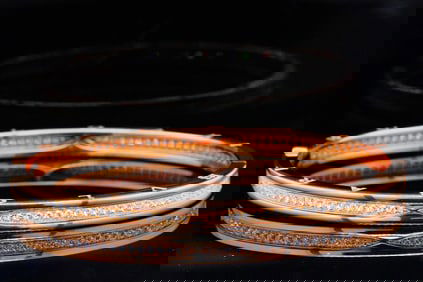 Bvlgari B.Zero1 1.41ctw VS1-VS2/E-F Diamond 18K Bangle