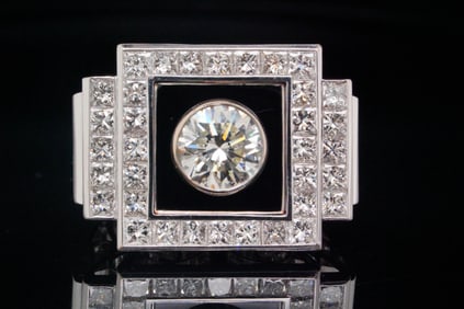 5.30ctw VS2-SI1/G-H Diamond, Onyx and 18K Ring