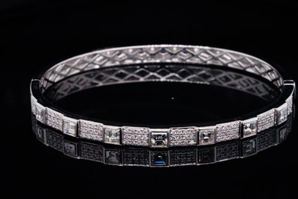 2.75ctw VS2-SI1/G-H Diamond and 18K White Gold Bangle
