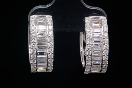 2.50ctw VS1-VS2/G-H Diamond and 18K Hoop Earrings