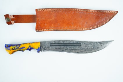 Handmade Damascus Steel Hunting Bowie Knife