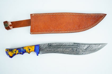 Handmade Damascus Steel Hunting Bowie Knife