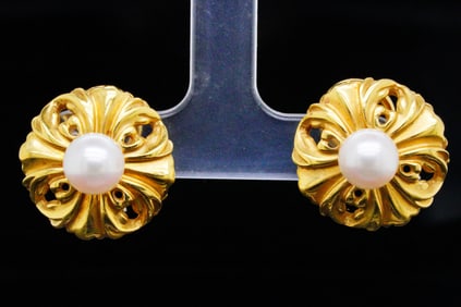 Lagos 7mm Pearl and 18K Yellow Gold 0.75" Ear Clips