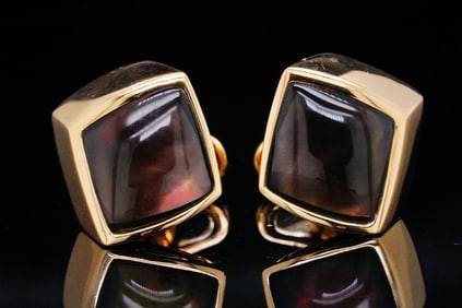 Vhernier 18K Yellow Gold and Mother of Pearl Cufflinks