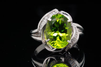4.90ct Peridot, 0.25ctw Diamond and Platinum Ring