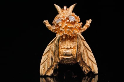 14K Yellow Gold Honey Bee Brooch W/Diamond Accents