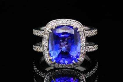 5.00ct AAAA+ African Tanzanite, Diamond and Platinum Ring