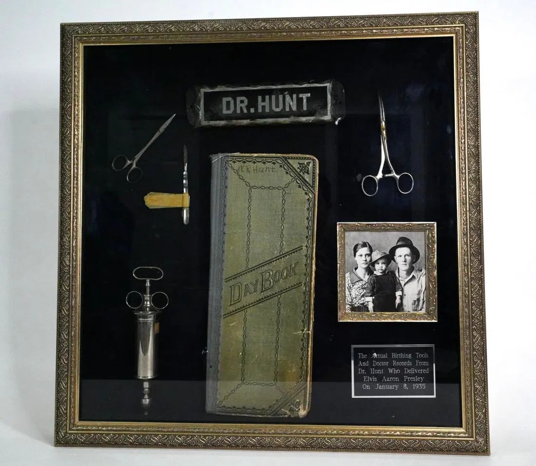 Elvis Presley Doctor-Medical Tools and Ledger Book (1 of 11)