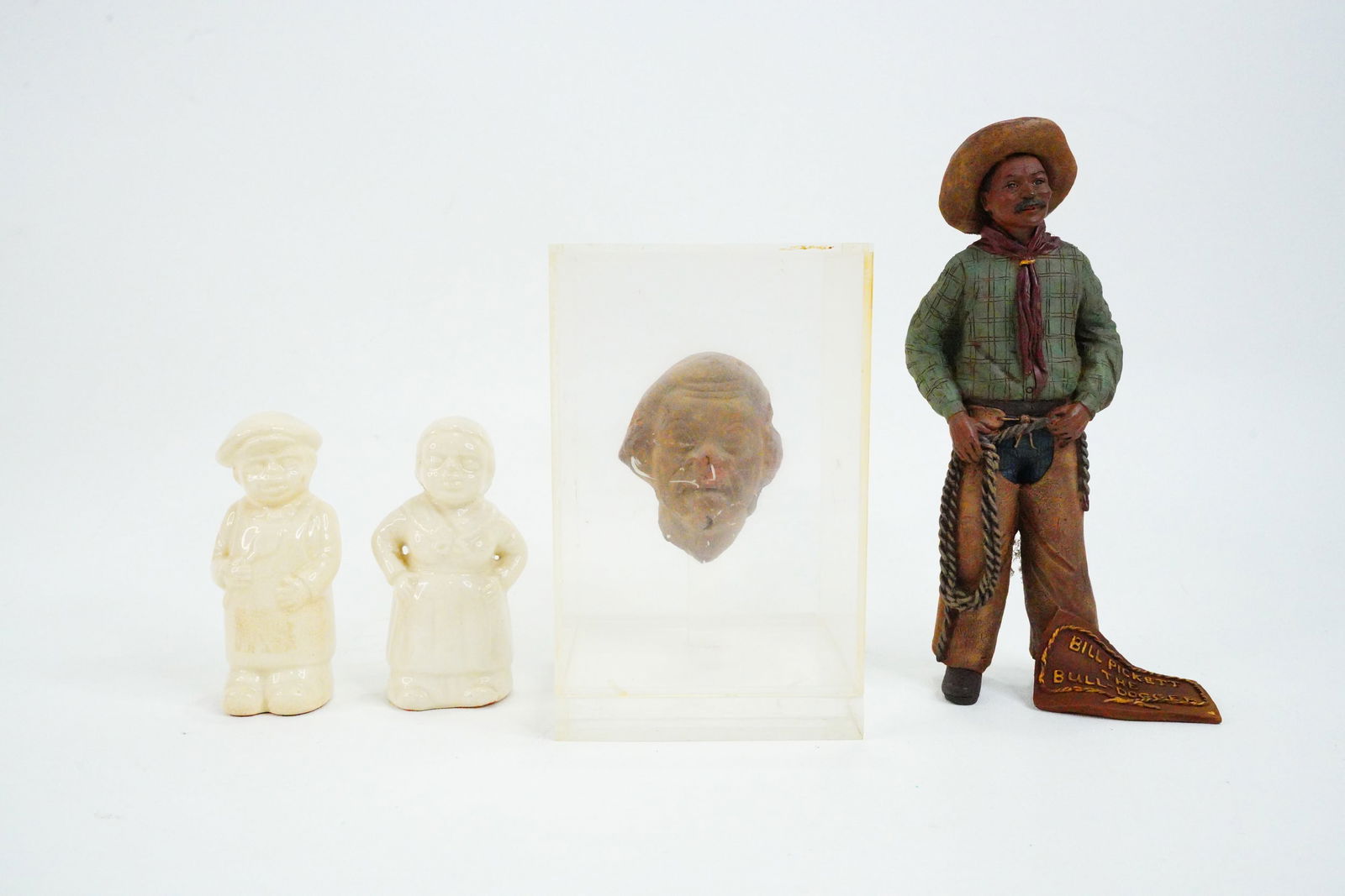 Richard Roundtree Lot of Black Americana Shelf Decor Pieces (1 of 13)