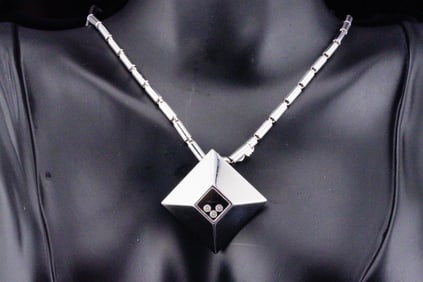 Chopard Happy Diamonds 0.17ctw Diamond and 18K Necklace