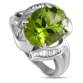 4.90ct Peridot, 0.25ctw Diamond and Platinum Ring