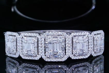 6.87ctw VS1-VS2/F-G Diamond and 18K White Gold Bangle