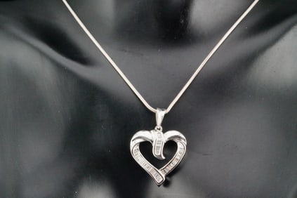 1.20ctw Diamond and 18K Pendant W/Sterling Chain