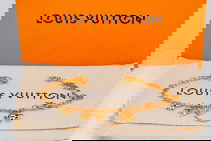 Louis Vuitton Blooming Supple Charm Bracelet