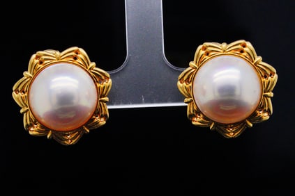 Tiffany & Co. 14mm Mabe Pearl and 18K 0.80" Earrings