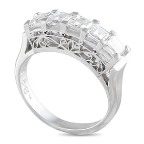 1.65ctw VS2-SI1/G-H Diamond and Platinum Ring