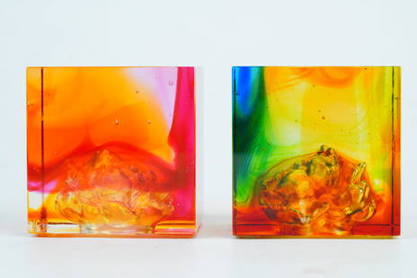 Lot of (2) Liuligongfang Art Glass Lotus Paperweights: Lot of (2) Liuligongfang Art Glass Lotus Paperweights - This lot includes two exquisite Liuligongfant art glass paperweights, each featuring a vivid internal lotus sculpture incased in thick crystal.