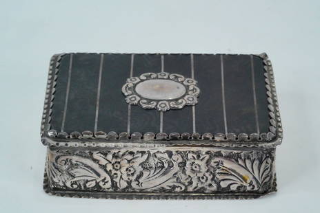 Nathan and Hayes Victorian Silver and Tortoiseshell Box: Nathan and Hayes Victorian English Sterling Silver and Tortoiseshell Box, Birmingham 1892 - This is a superb antique sterling silver and tortoiseshell box, crafted by the esteemed silversmiths Nathan