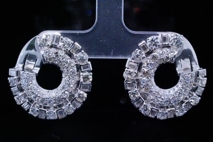 6.00ctw VS1-VS2/G-H Diamond and Platinum 1" Earrings
