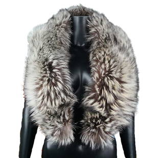 Elegant Furs by Gerardo Vintage Fox Fur Stole: Elegant Furs by Gerardo Vintage Fox Fur Stole - A luxurious vintage silver fox fur collar by Elegant Furs by Gerardo of San Antonio, Texas. This piece features long, plush guard hairs and a dense unde