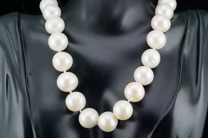 14mm-15.5mm Pearl 17.5" Necklace W/Diamond 14K Clasp