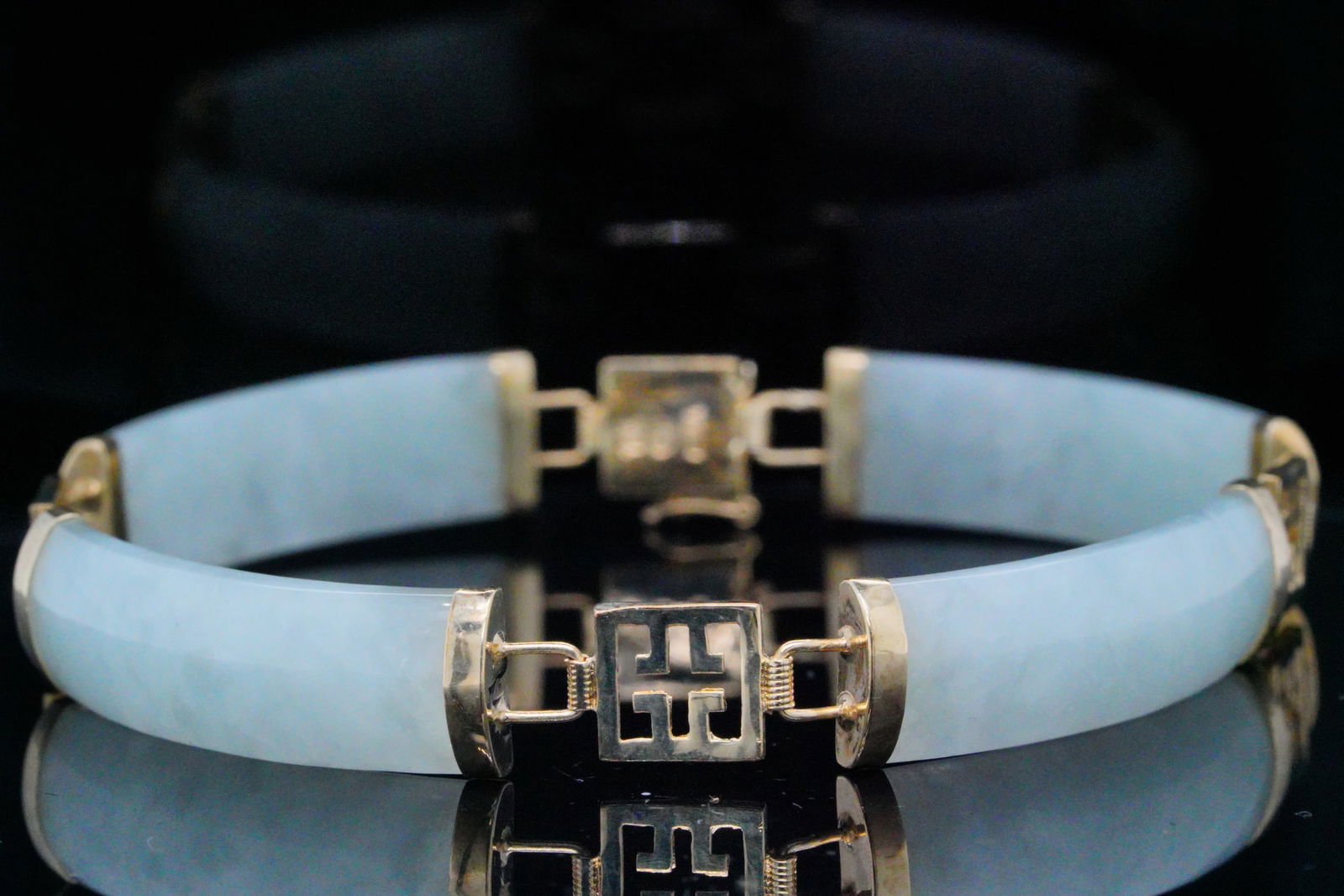 28mm Green Jade and 14K Yellow Gold 7.5" Bracelet (1 of 11)