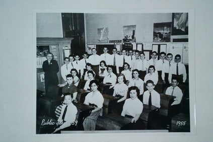 Barbra Streisand Rare 1955 Public School Class Photo