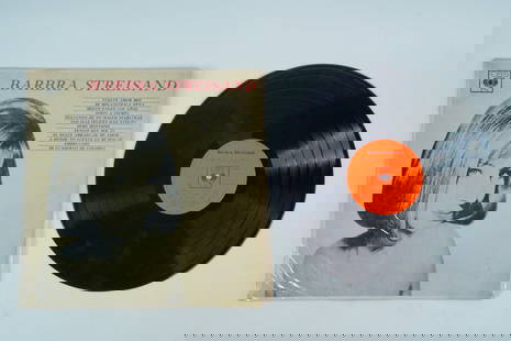 Rare Intl Argentina Second Album Vinyl: Rare Intl Argentina Second Album Vinyl - This lot features a rare international Argentina-exclusive release of Barbra Streisand's The Second Album, with Spanish-language hits such as "Vuelve Amor Mio"