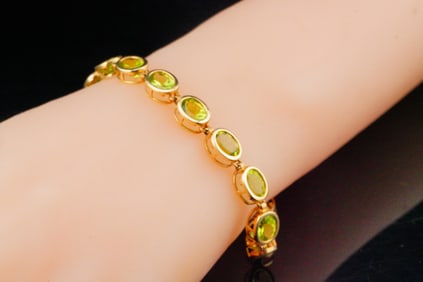 16.00ctw Peridot and 14K Yellow Gold 8" Bracelet