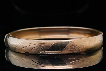 Italian 14K Yellow Gold 9.5mm Wide Bangle Bracelet