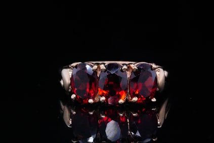 2.25ctw Garnet and 10K Yellow Gold Ring