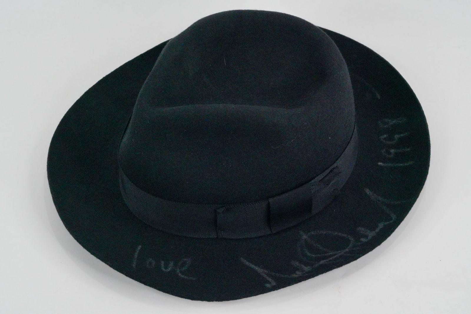 Michael Jackson Signed Custom Black Wool Fedora (1 of 16)