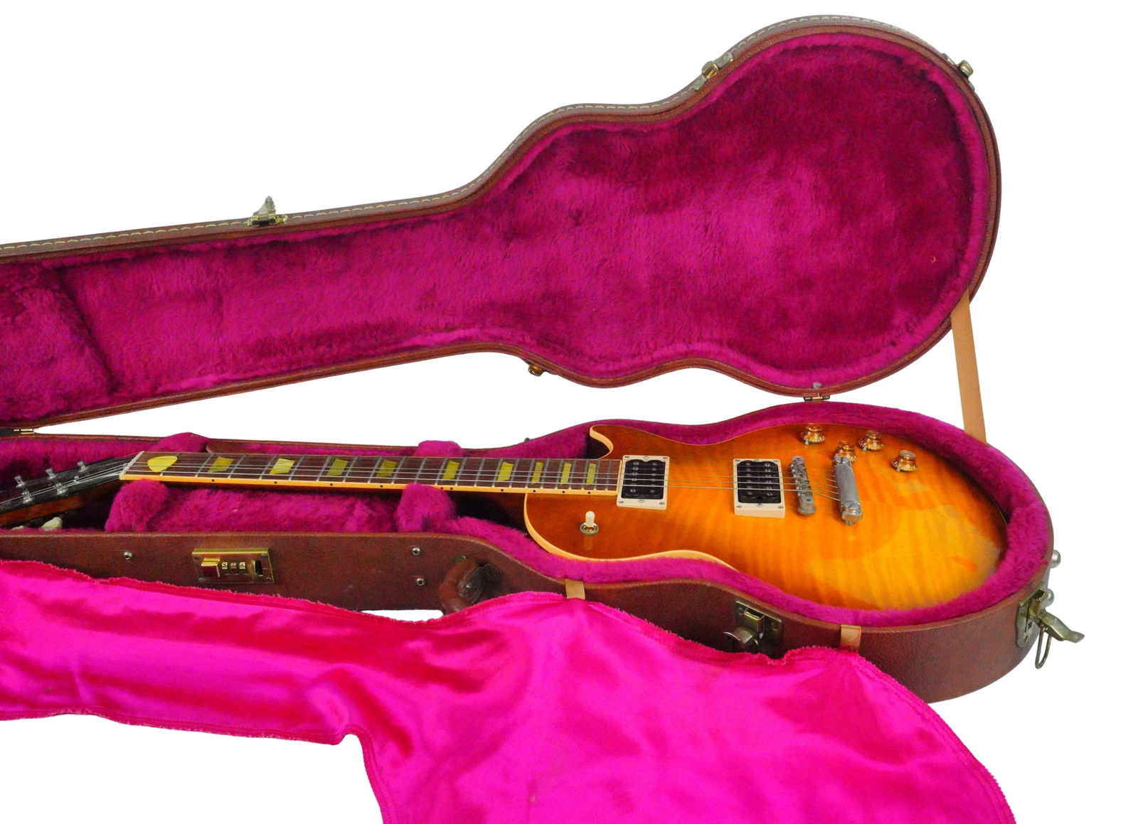 1999 Gibson Les Paul Classic Electric Guitar: 1999 Gibson Les Paul Classic Electric Guitar, Honeyburst Finish W/Original Case - A superb late-90s Gibson Les Paul Classic, serial number 9 1614, built in 1999 and featuring the sought-after slim 196