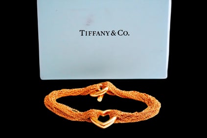 Tiffany & Co. 18K Yellow Gold Heart Toggle Bracelet