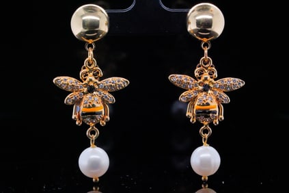 Cristina Sabatini 9.5mm Pearl Gold Plated Bee Earrings